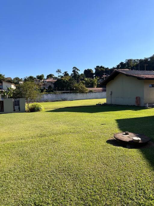 Tranquilo E Perto De Tudo Em Sr Villa São Roque Exterior foto